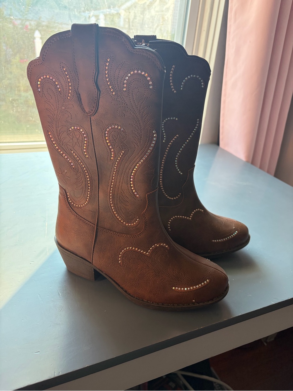 Western-Style Brown Girls Boots with Stud Detailing